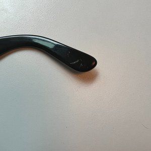 tom ford sunglasses scratch